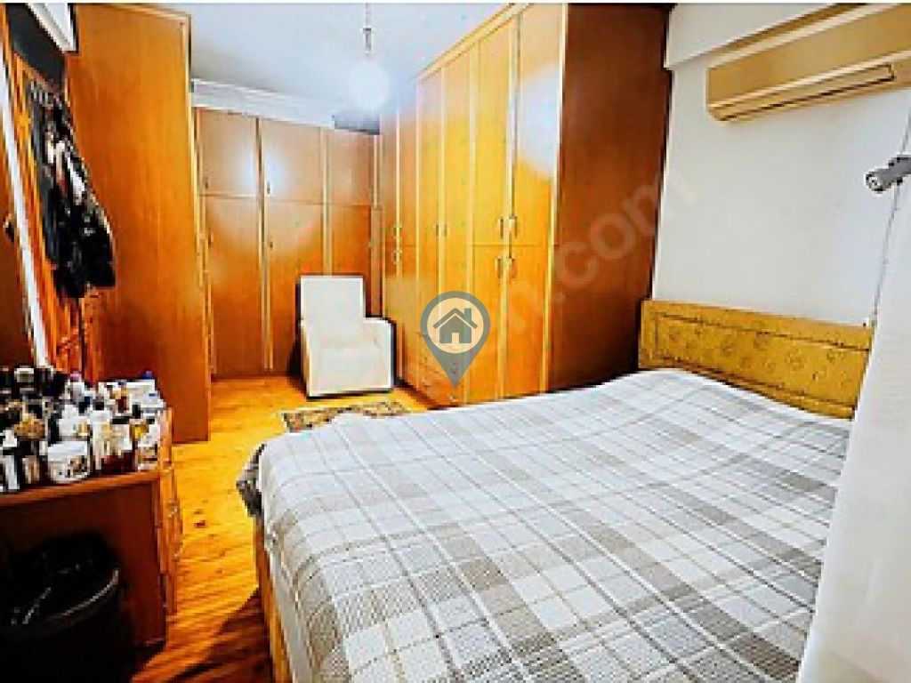 SU EMLAK MERKEZDE SATILIK ARA KAT 3+1 DÜZ DAİRE