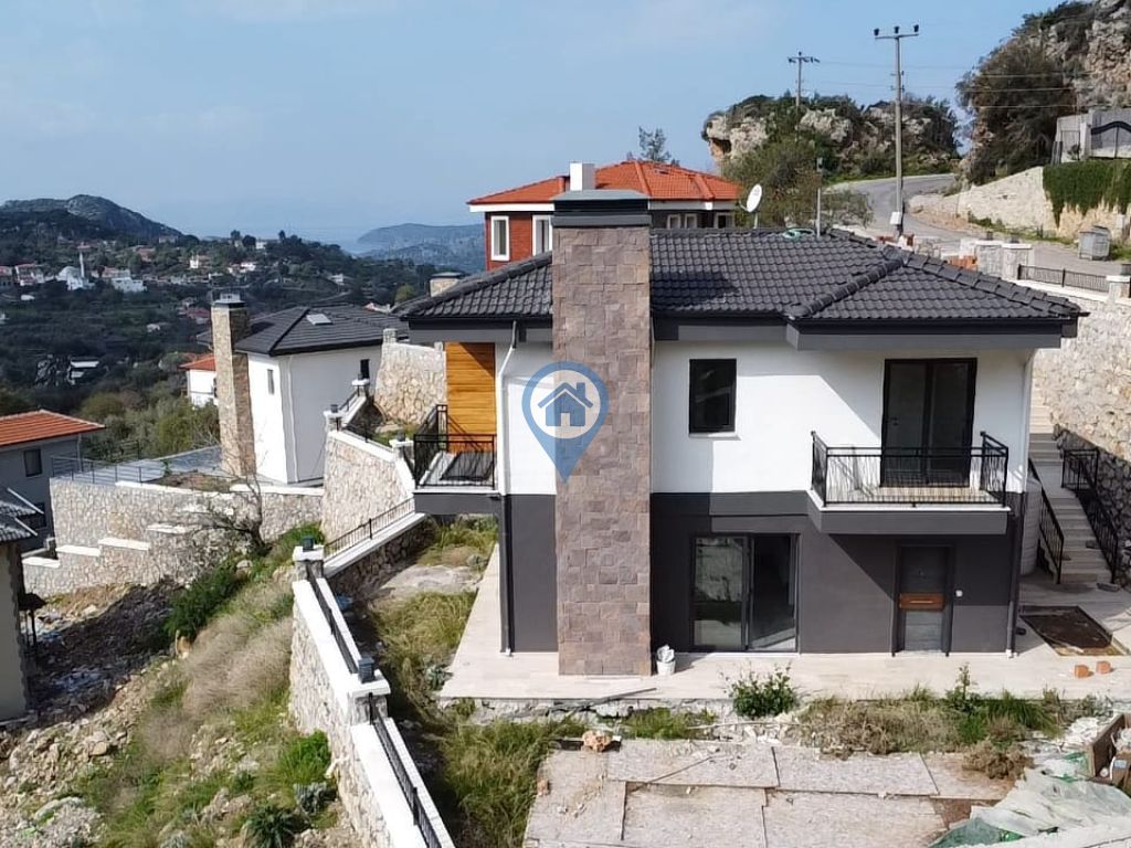 MARMARİS SÖĞÜTTE SATILIK MÜSTAKİL EV