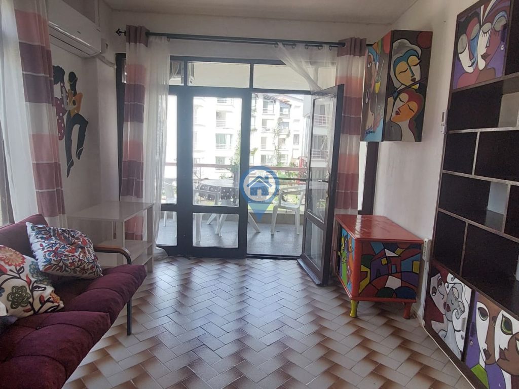 DENIZE SIFIR ÖZEL PLAJI OLAN SITE İÇERISINDE SATILIK 1+1 DAIRE