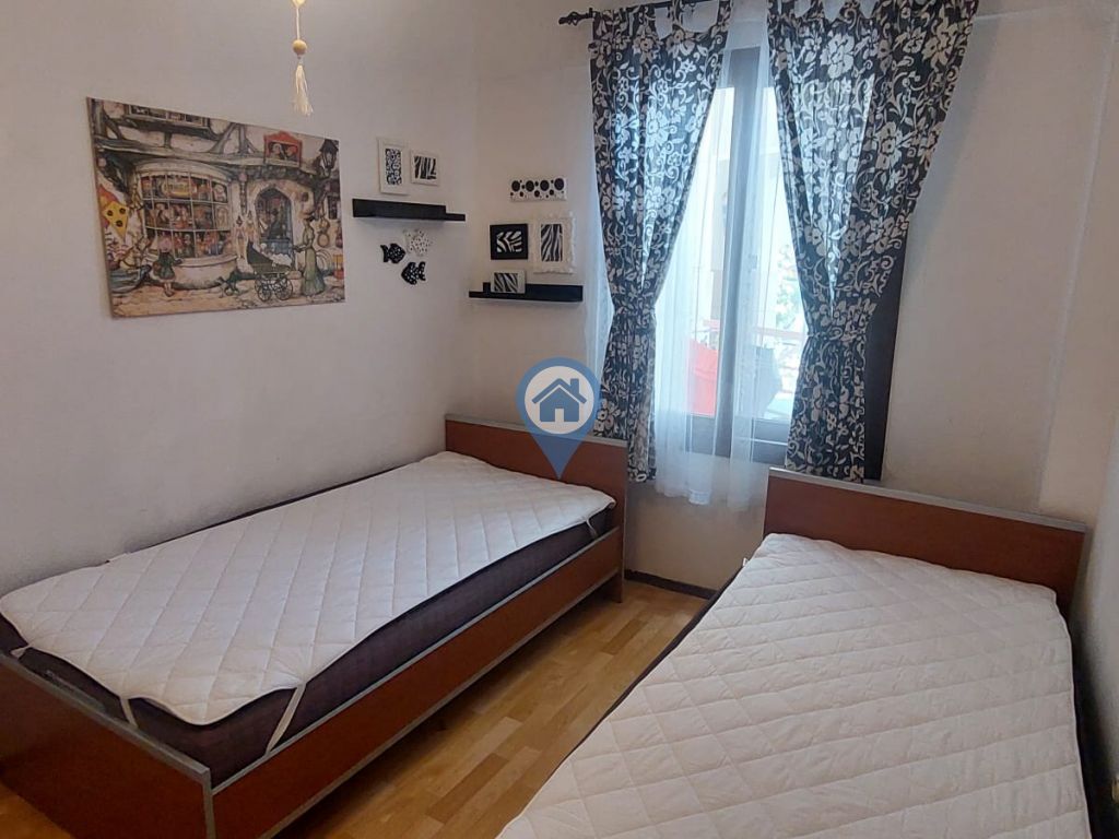 DENIZE SIFIR ÖZEL PLAJI OLAN SITE İÇERISINDE SATILIK 1+1 DAIRE