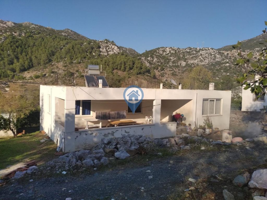 SU GAYRİMENKULDEN SÖĞÜTTE İKİ VİLLALIK ARSA