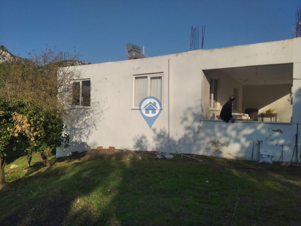 SU GAYRİMENKULDEN SÖĞÜTTE İKİ VİLLALIK ARSA