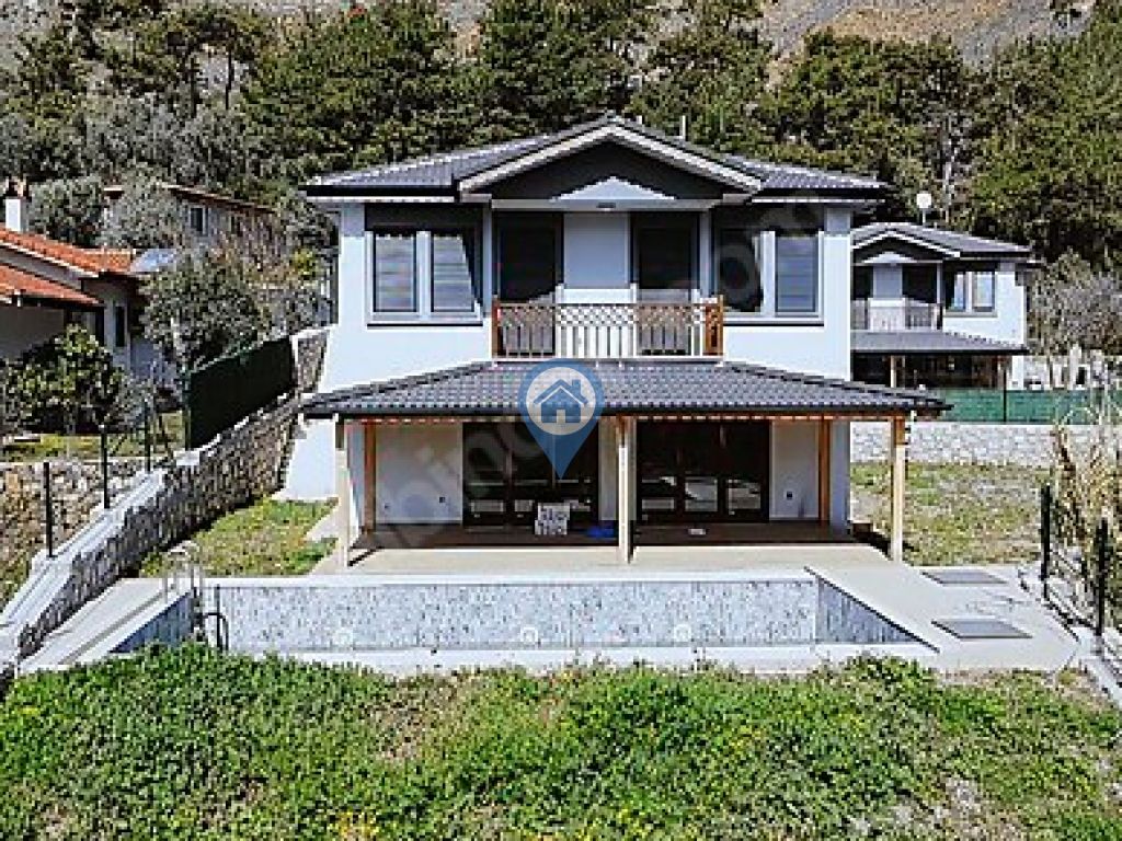 HİSARÖNÜNDE SATILIK 4+1 YENİ VİLLA
