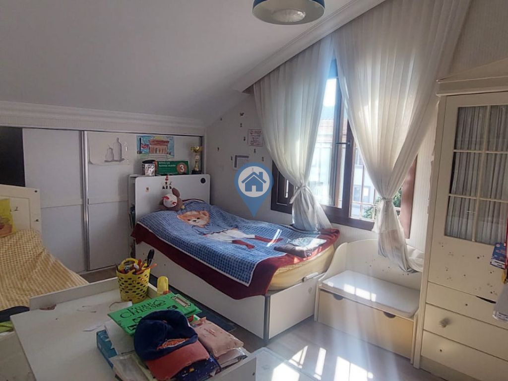 ARMUTALAN MAHALLESINDE SATILIK ÇATI DUBLEKS YENI YAPI DAIRE