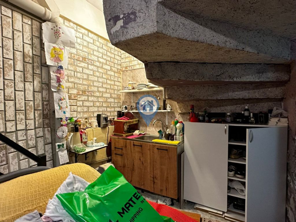 SU EMLAK KAPALI ÇARŞIDA SATILIK ASMA KATLI EV