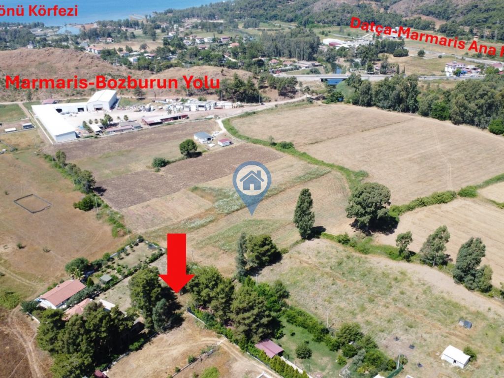 HISARÖNÜNDE DENIZE YAKIN 600M2 İÇINDE SATILIK EV VE ARSASI