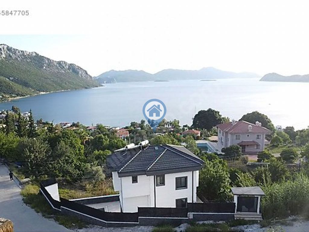 MARMARİS SÖĞÜT KÖYÜNDE DENİZ MANZARALI VİLLA