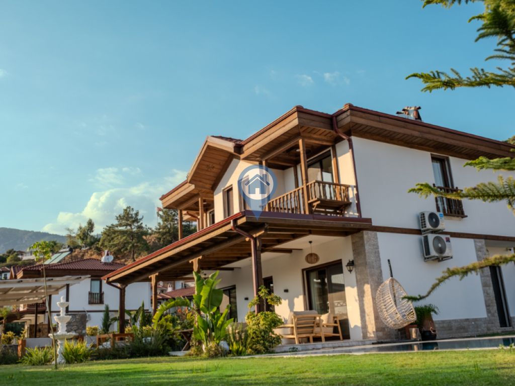 GÖKOVA DA ÖZEL TASARIM HARİKA KONUM VE ASALETİYLE AKILLI VİLLA