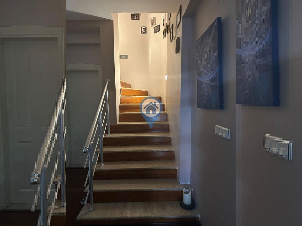 SU EMLAKTAN YUNUS NADİ CADDESİNDE SATILIK MÜSTAKİL EV