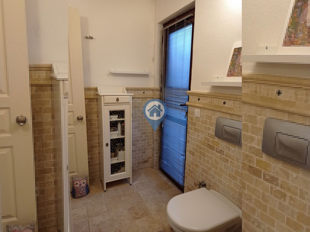 MÜSTAKİL GİRİŞLİ VE GENİŞ BAHÇELİ MASRAFSIZ BAKIMLI 2+1 DUBLEX