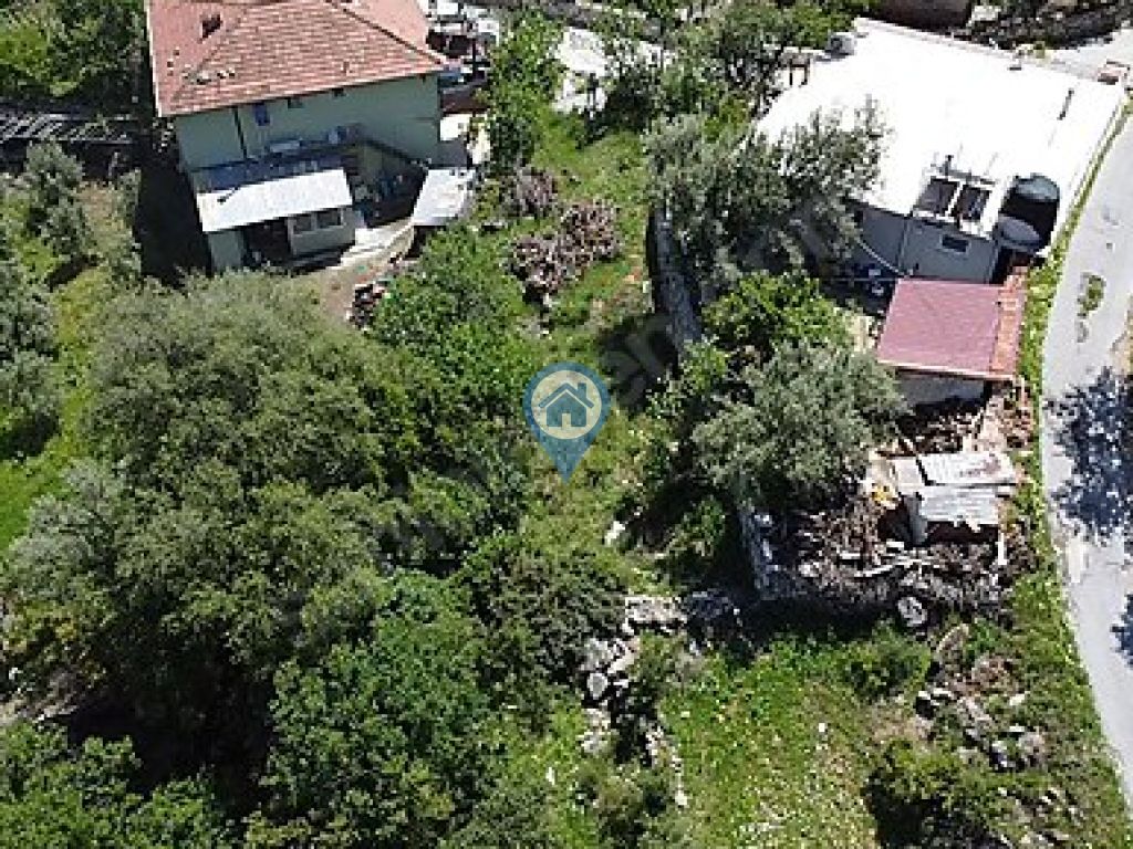 MARMARIS SÖĞÜTTE KIRSAL YERLEŞIK ALANDA SATILIK 284 M2 TARLA