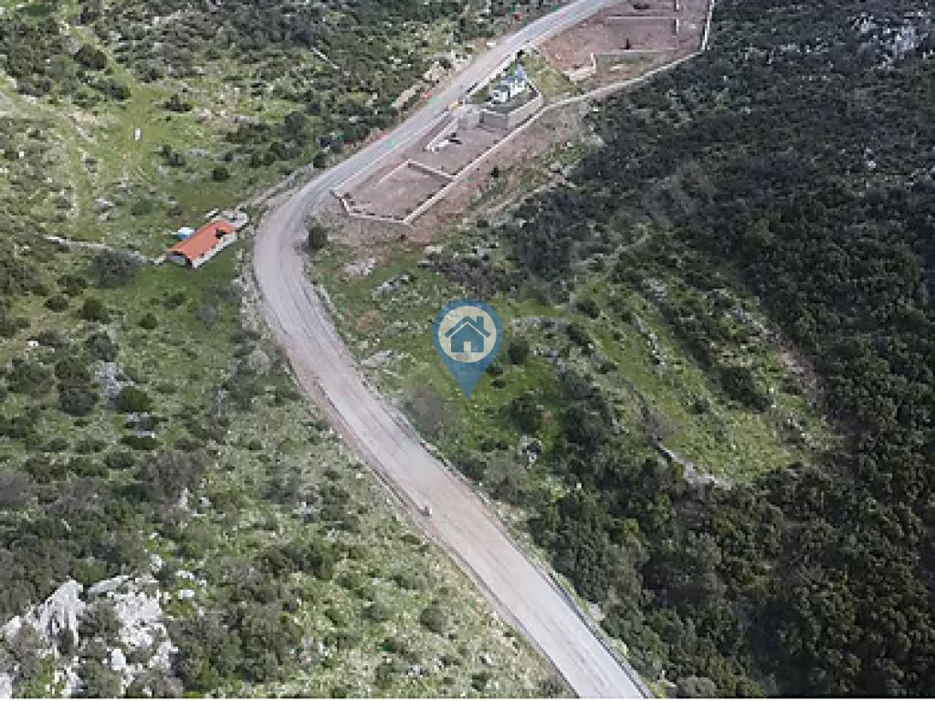 BAYIR KÖYÜNDE YOLA CEPHELI SATILIK 1.195 M2 TARLA