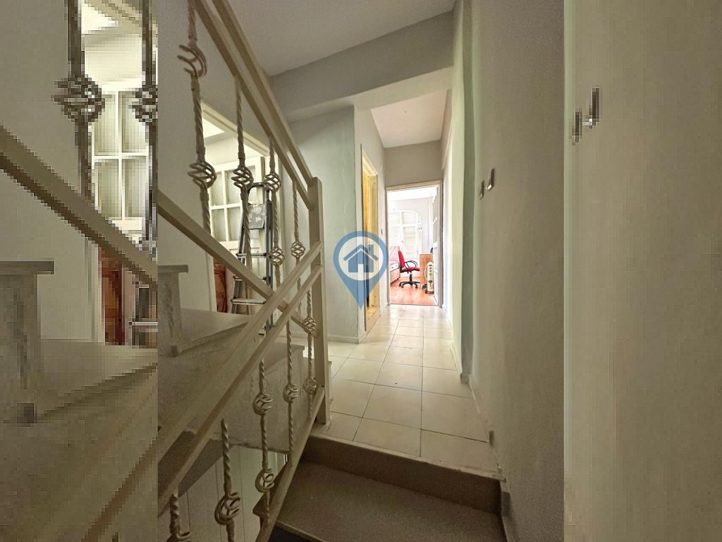 BELDİBİNDE 3KATLI, BAHÇELİ VE OTOPARKLI 4+1 MÜSTAKİL VİLLA