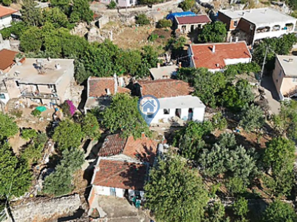 MARMARİS TAŞLICADAİÇİNDE ESKİ KAGİR EVLİ YATIRIM FIRSATI