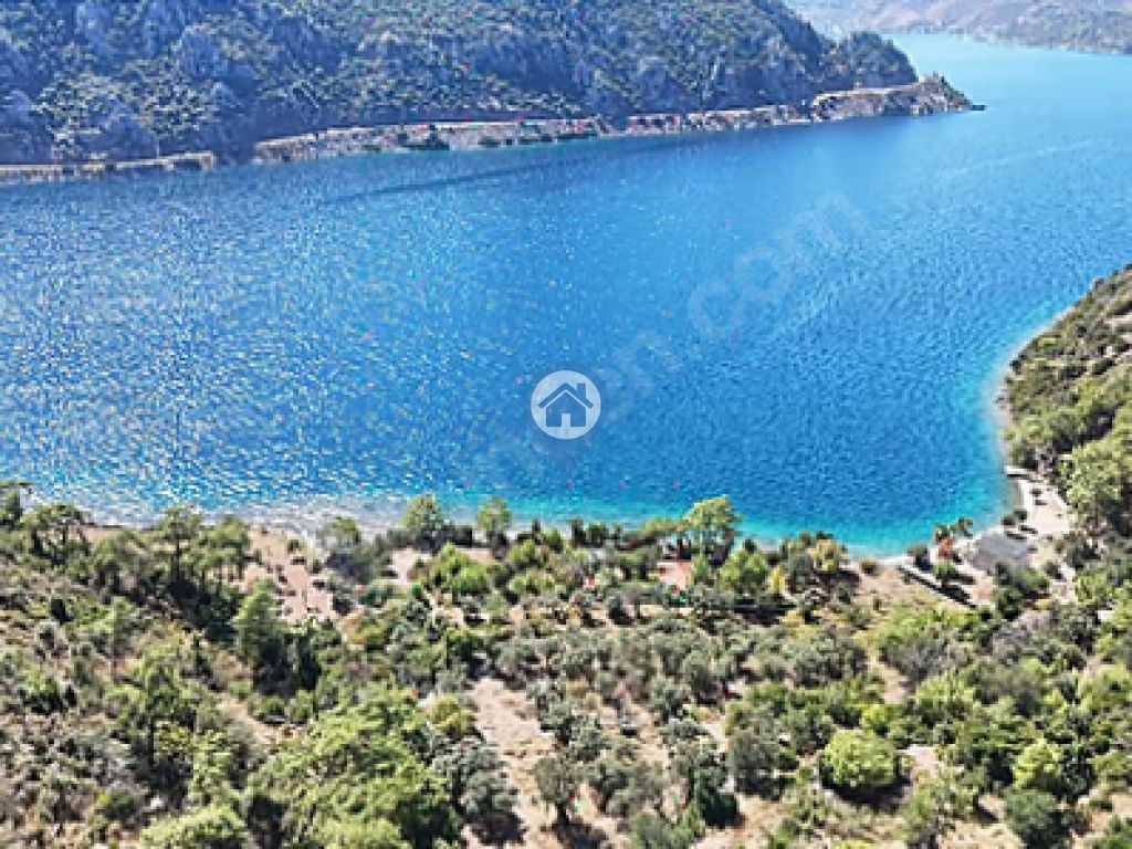 DENİZE SIFIR KORUNAKLI KOYDA 2.614 M² EŞSİZ ÖZEL MÜLKİYET