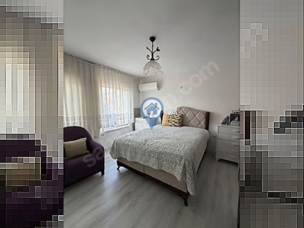 SU GAYRIMENKUL ULA ÇITLIKTA SATILIK 6+1 BAHÇELI İKIZ VILLA
